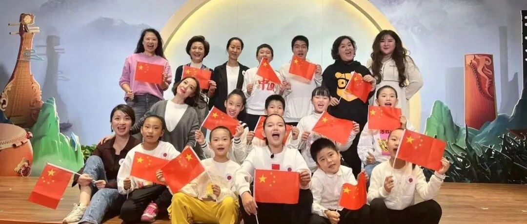 灯火里的中国有你，也有我